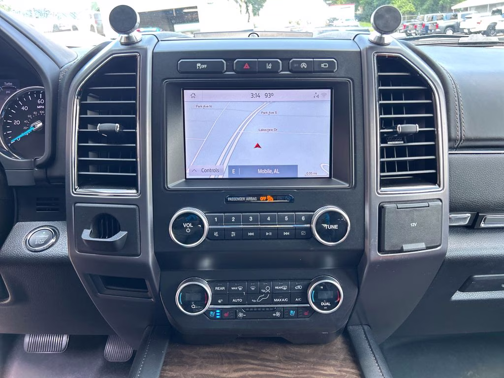 2020 Blue Metallic Ford Expedition Platinum RWD SUV