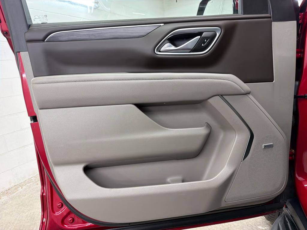 2023 Volcanic Red Tintcoat GMC Yukon SLT RWD SUV