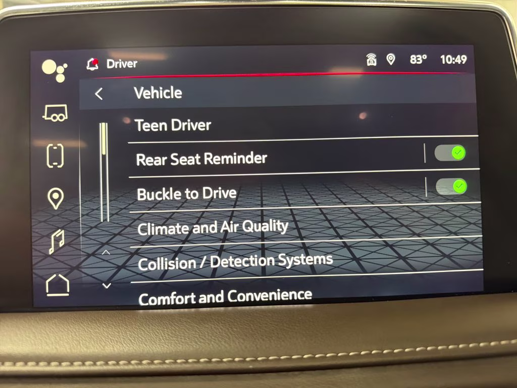 2023 Volcanic Red Tintcoat GMC Yukon SLT RWD SUV