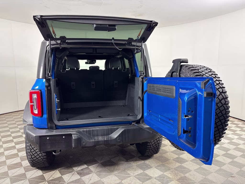 2024 Blue Metallic Ford Bronco Wildtrak 4X4 SUV