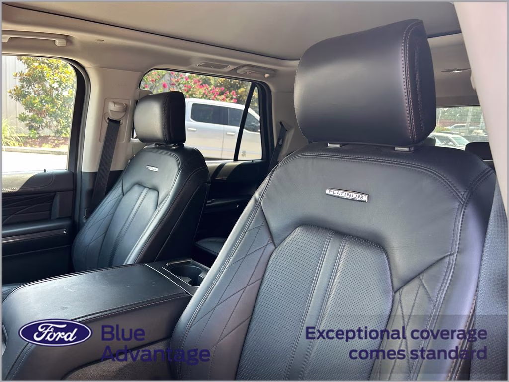 2020 Blue Metallic Ford Expedition Platinum RWD SUV