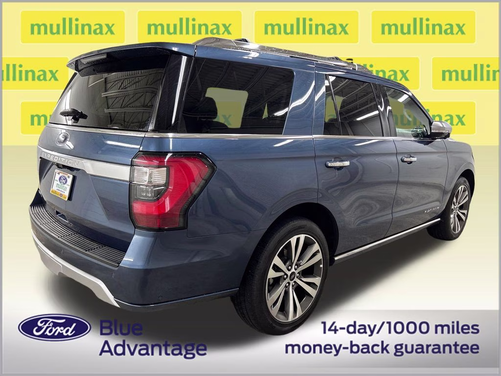 2020 Blue Metallic Ford Expedition Platinum RWD SUV