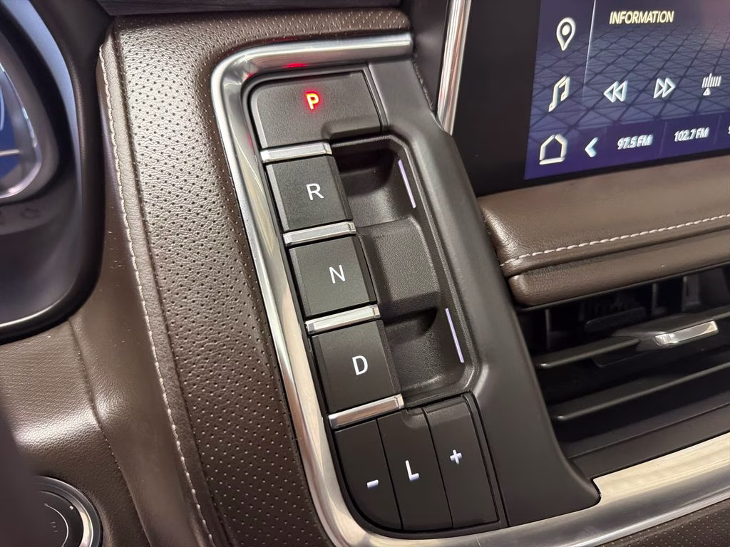 2023 Volcanic Red Tintcoat GMC Yukon SLT RWD SUV