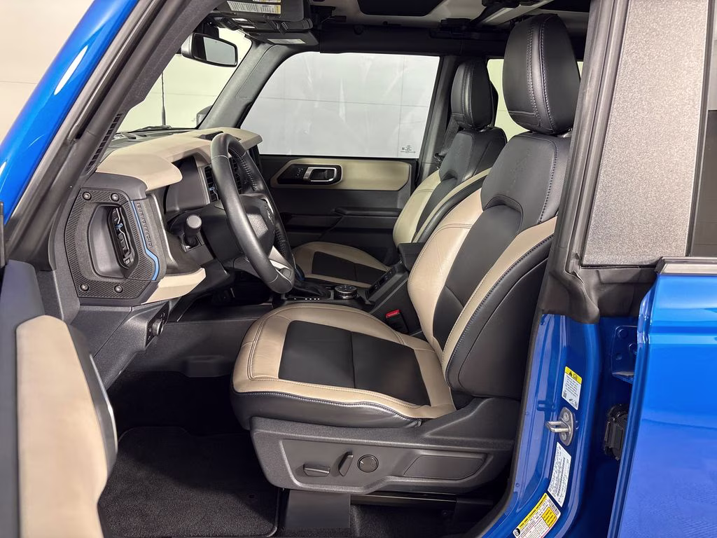 2024 Blue Metallic Ford Bronco Wildtrak 4X4 SUV