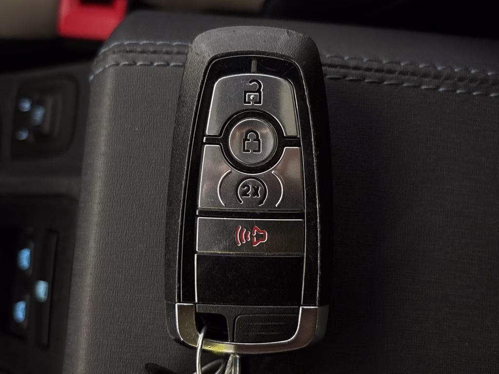 2024 Blue Metallic Ford Bronco Wildtrak 4X4 SUV