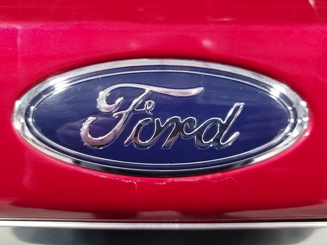 2022 Red Metallic Ford Explorer Platinum 4X4 SUV