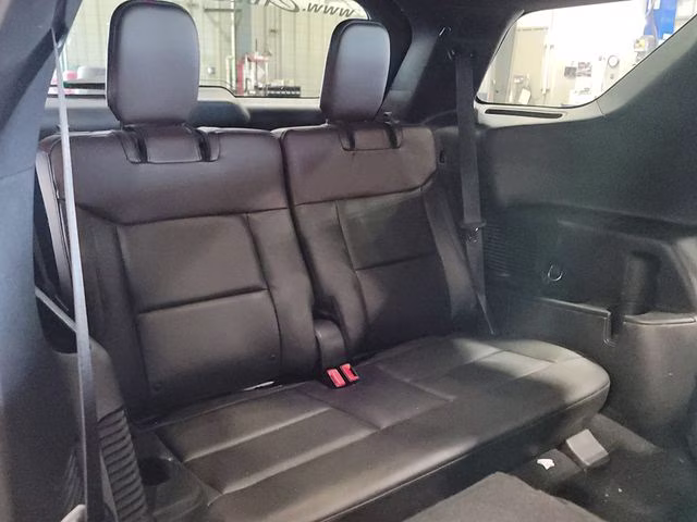 2022 Red Metallic Ford Explorer Platinum 4X4 SUV