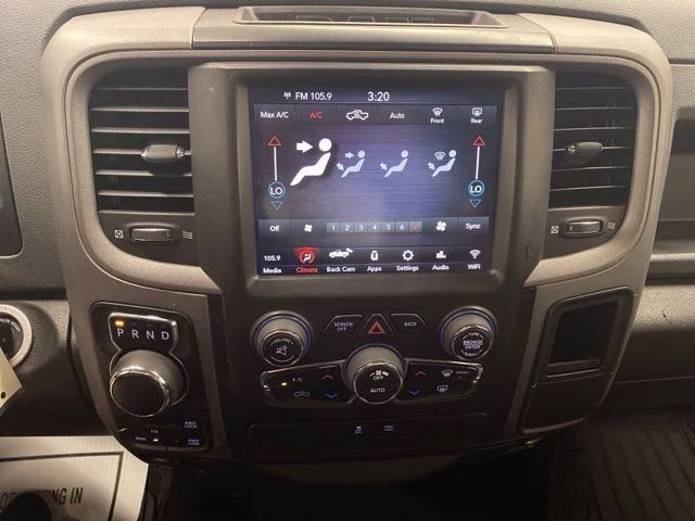 2019 Diamond Black Crystal Pearlcoat Ram 1500 Classic Express 4X4 Truck