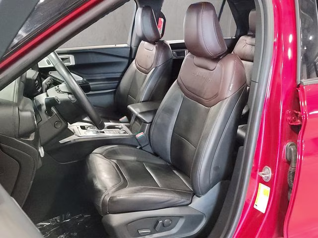 2022 Red Metallic Ford Explorer Platinum 4X4 SUV