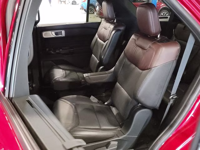 2022 Red Metallic Ford Explorer Platinum 4X4 SUV