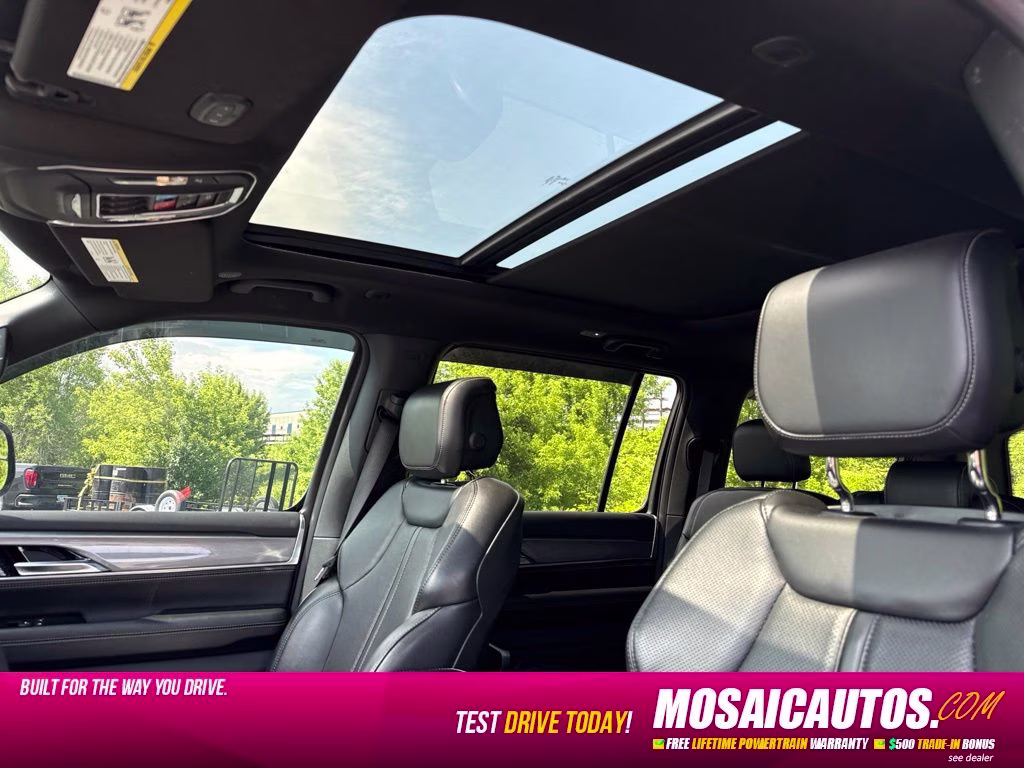 2022 Diamond Black Crystal Pearlcoat Jeep Wagoneer Series I 4X4 SUV