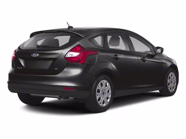 2013 Tuxedo Black Ford Focus SE FWD Hatchback