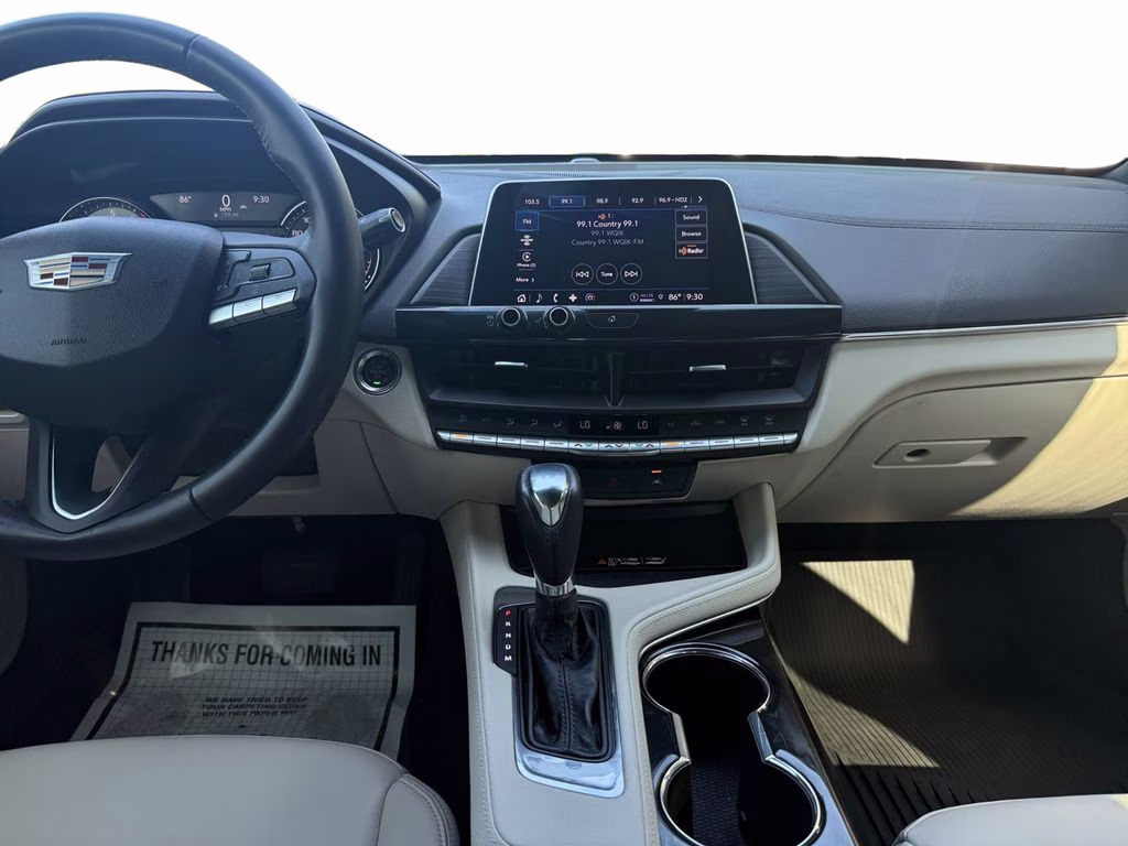2023 Crystal White Tricoat Cadillac CT4 Luxury RWD Sedan