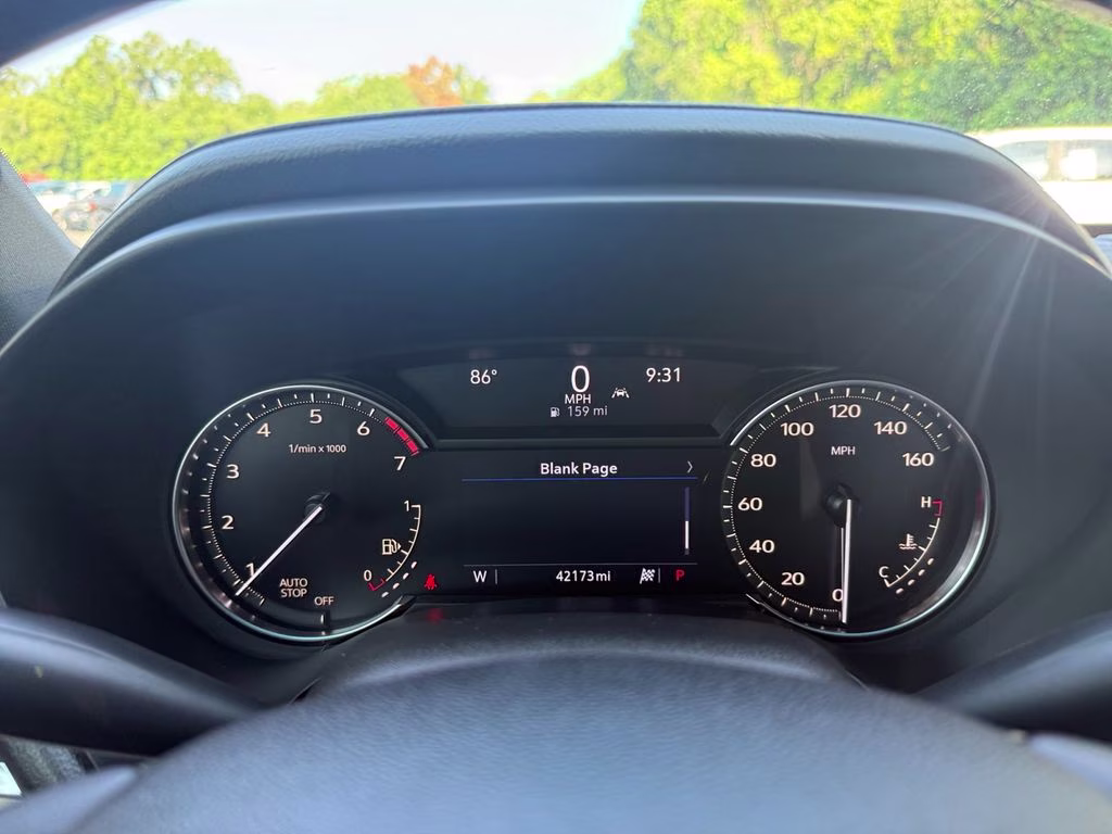 2023 Crystal White Tricoat Cadillac CT4 Luxury RWD Sedan