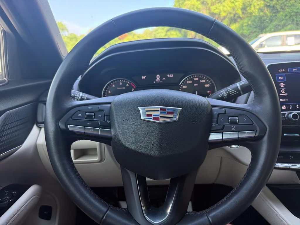 2023 Crystal White Tricoat Cadillac CT4 Luxury RWD Sedan