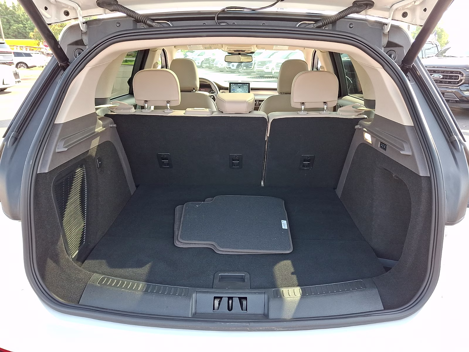 2022 Pristine White Metallic Tri-Coat - AZ Lincoln Corsair Standard AWD