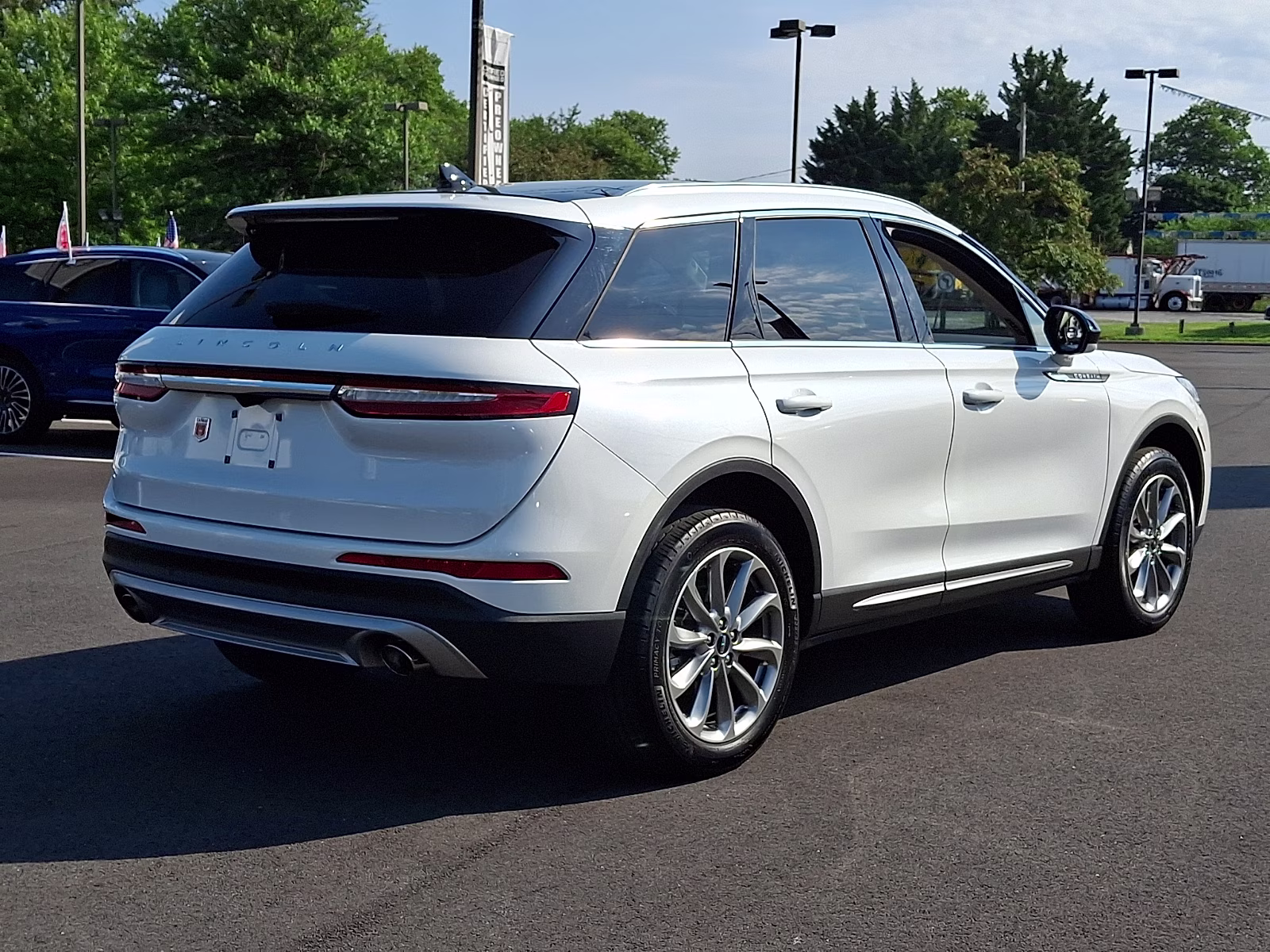 2022 Pristine White Metallic Tri-Coat - AZ Lincoln Corsair Standard AWD