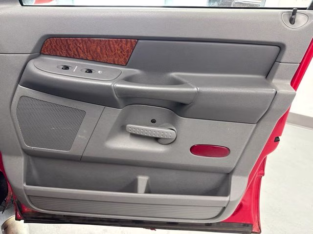 2006 Flame Red Clearcoat Dodge Ram 1500 SLT 4X4 Truck