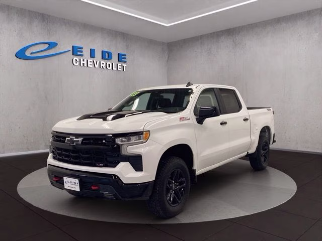 2023 Summit White Chevrolet Silverado 1500 LT Trail Boss 4X4 Truck