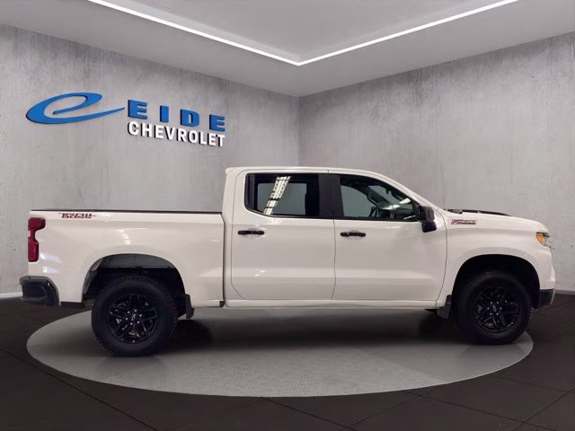 2023 Summit White Chevrolet Silverado 1500 LT Trail Boss 4X4 Truck