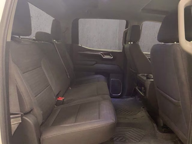 2023 Summit White Chevrolet Silverado 1500 LT Trail Boss 4X4 Truck