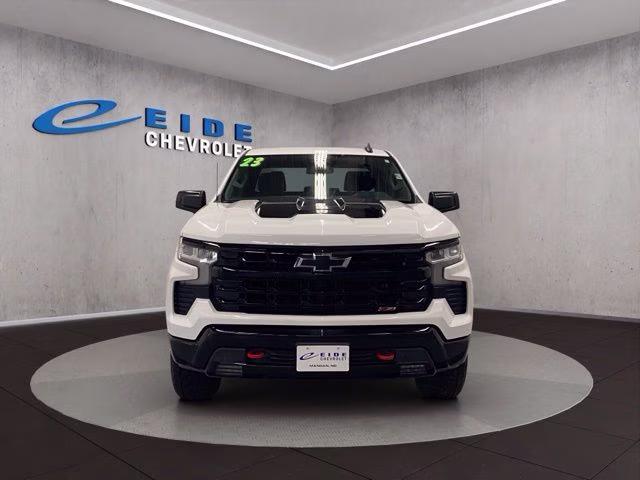 2023 Summit White Chevrolet Silverado 1500 LT Trail Boss 4X4 Truck