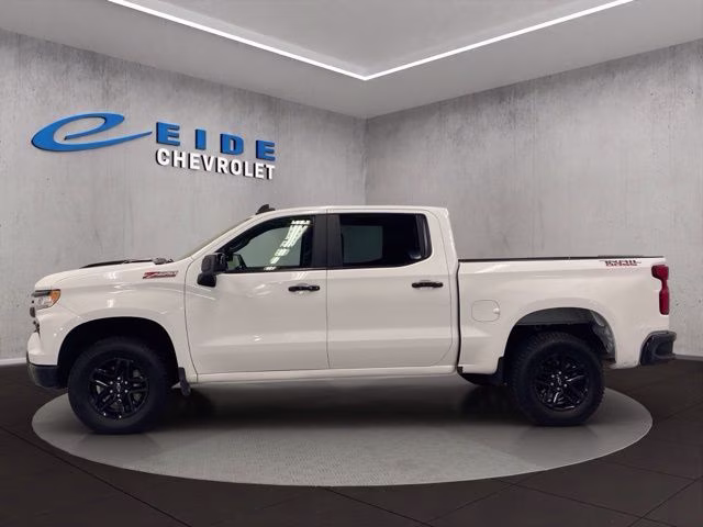2023 Summit White Chevrolet Silverado 1500 LT Trail Boss 4X4 Truck