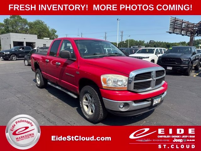 2006 Flame Red Clearcoat Dodge Ram 1500 SLT 4X4 Truck
