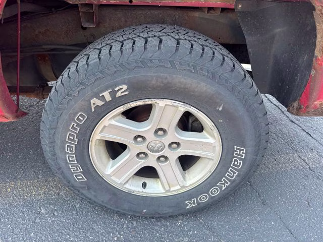 2006 Flame Red Clearcoat Dodge Ram 1500 SLT 4X4 Truck
