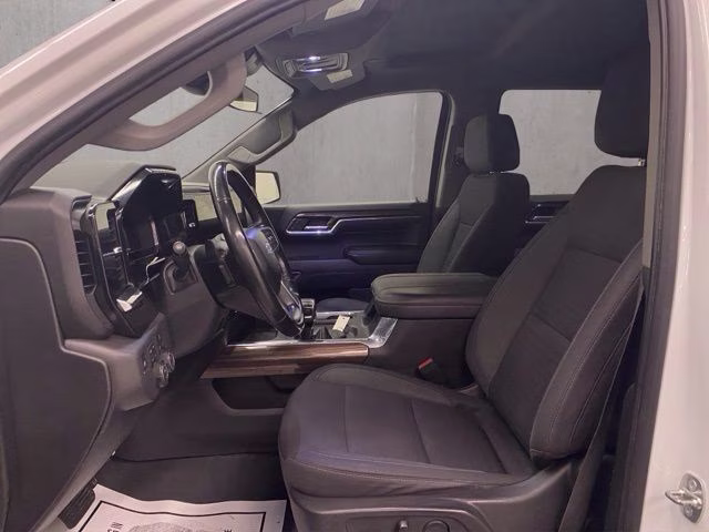 2023 Summit White Chevrolet Silverado 1500 LT Trail Boss 4X4 Truck