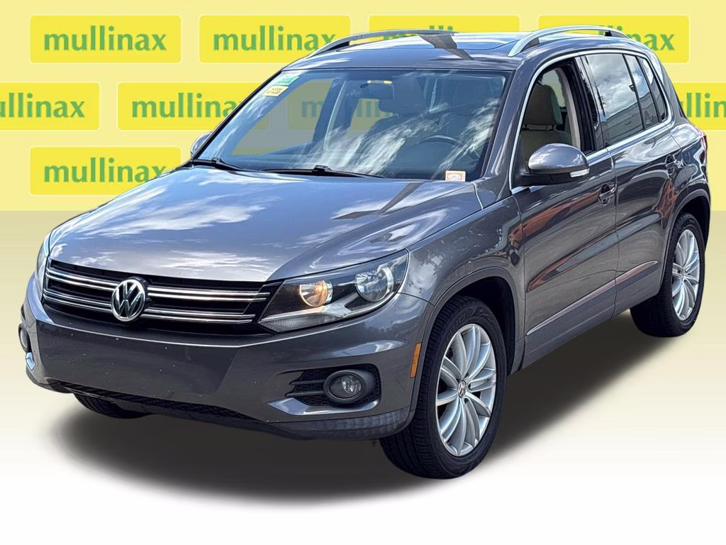 2012 Pepper Gray Metallic Volkswagen Tiguan SE FWD SUV