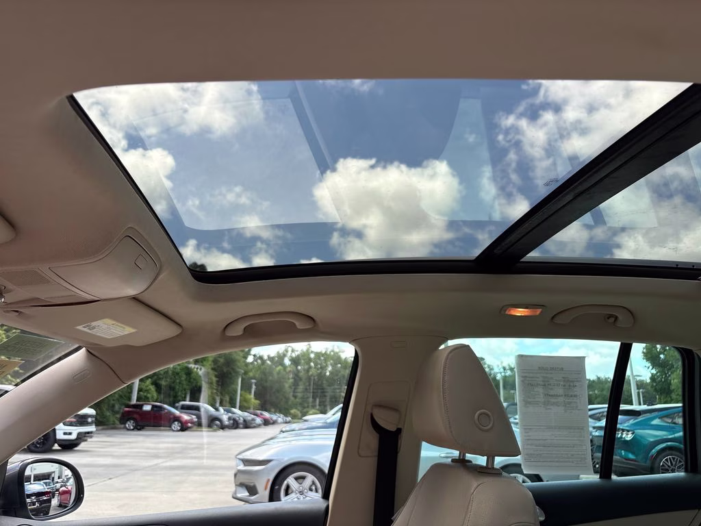 2012 Pepper Gray Metallic Volkswagen Tiguan SE FWD SUV