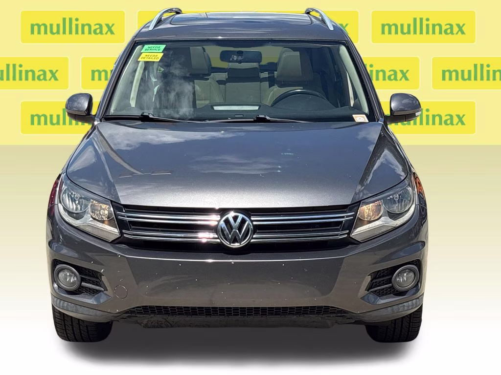 2012 Pepper Gray Metallic Volkswagen Tiguan SE FWD SUV