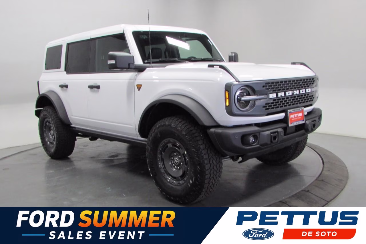 2025 Oxford White Ford Bronco Badlands 4X4 SUV