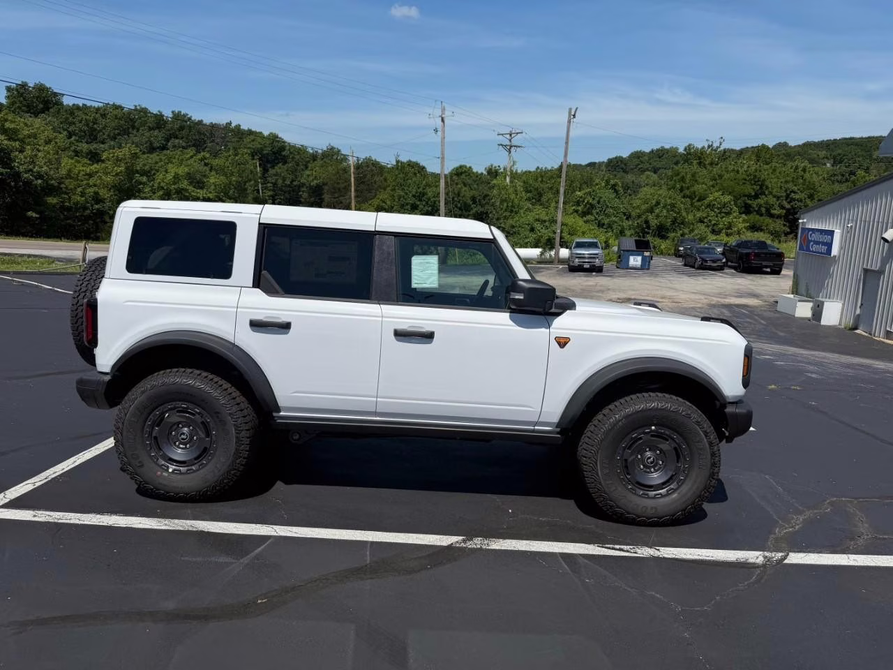2025 Oxford White Ford Bronco Badlands 4X4 SUV