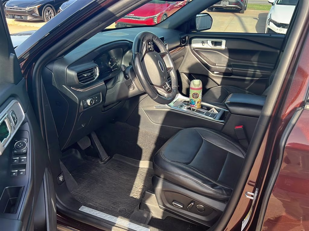 2020 Ford Explorer Limited RWD SUV
