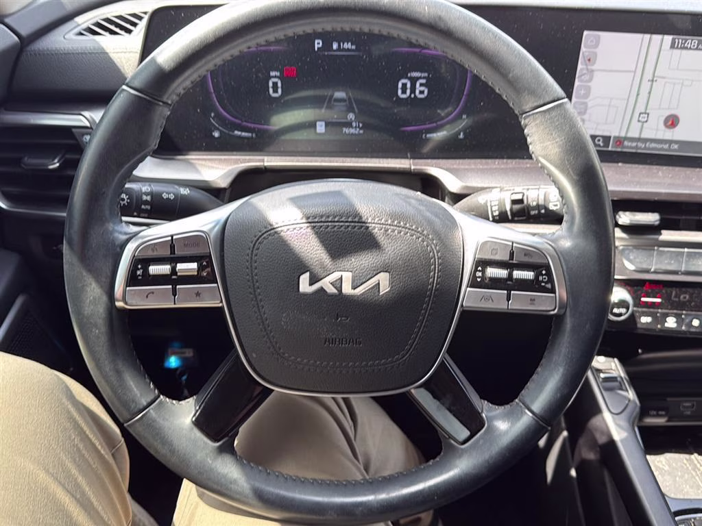 2024 Everlasting Silver Kia Telluride S FWD SUV