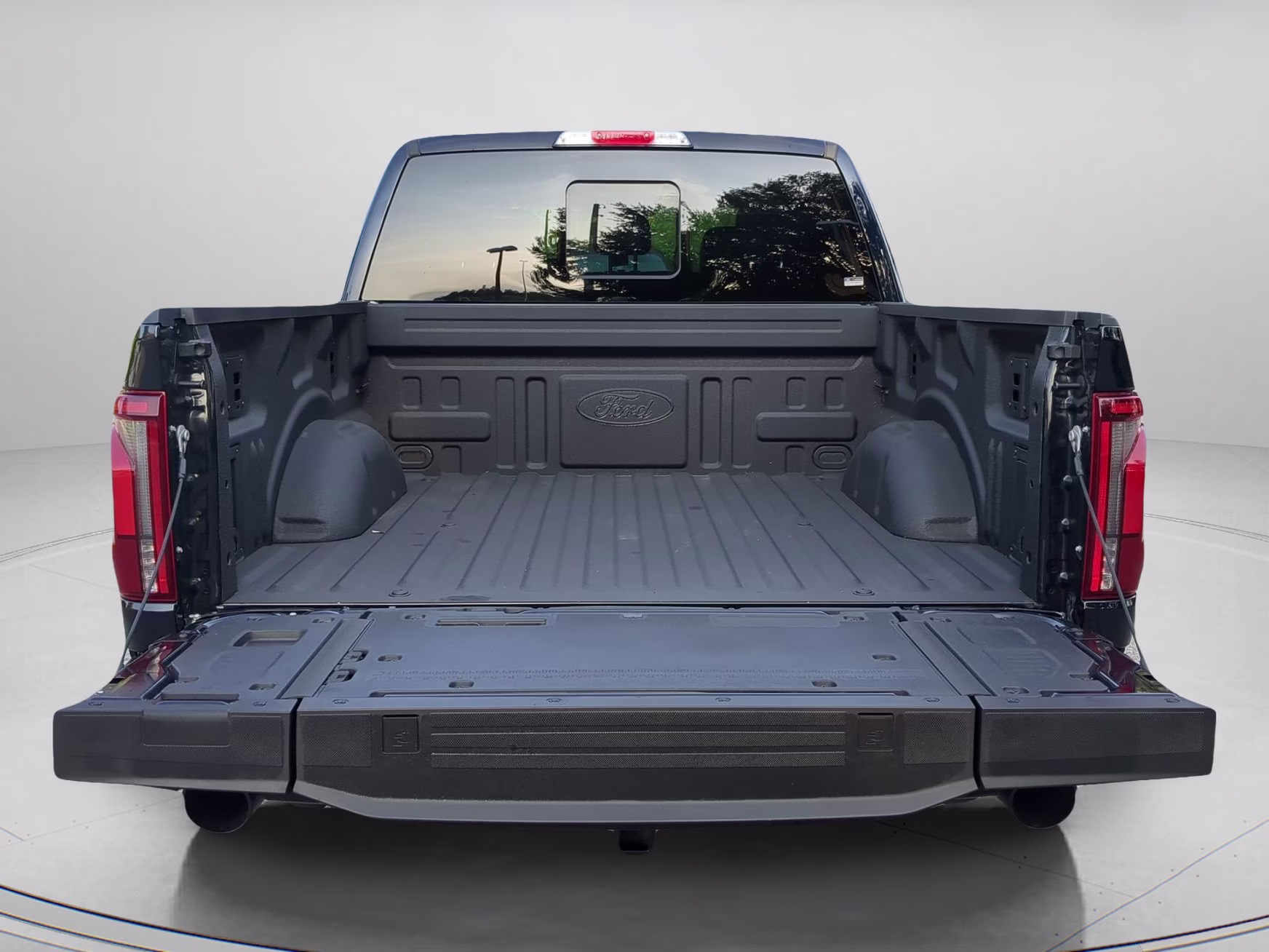 2026 Antimatter Blue Metallic Ford F-150 LARIAT Crew Cab Pickup 4X4 Truck
