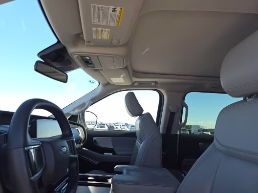 2025 White Metallic Ford Expedition Active 4X4 SUV