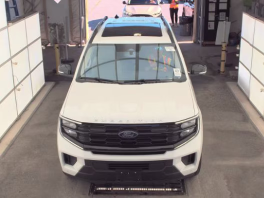 2025 White Metallic Ford Expedition Active 4X4 SUV