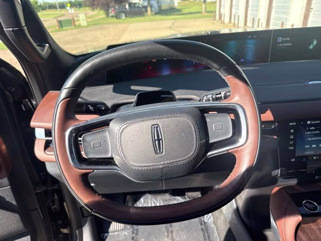 2025 Black Metallic Lincoln Navigator L Reserve 4X4 SUV