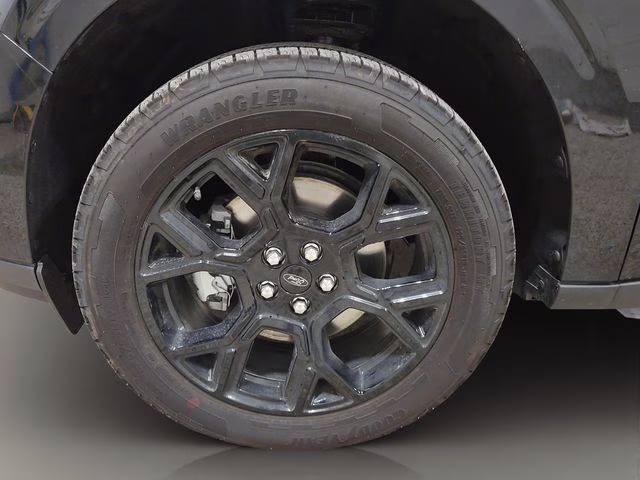 2026 Shadow Black Ford Maverick Lariat AWD Truck