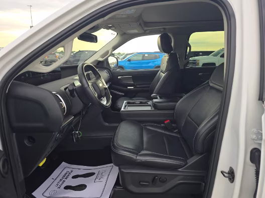 2025 Oxford White Ford Expedition Platinum 4X4 SUV