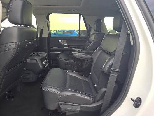 2025 Oxford White Ford Expedition Platinum 4X4 SUV