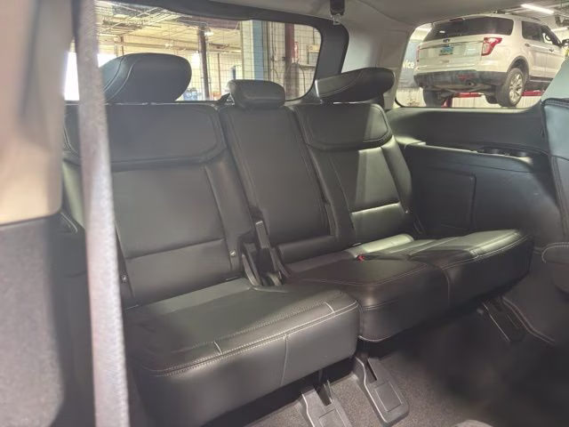 2025 Oxford White Ford Expedition Platinum 4X4 SUV