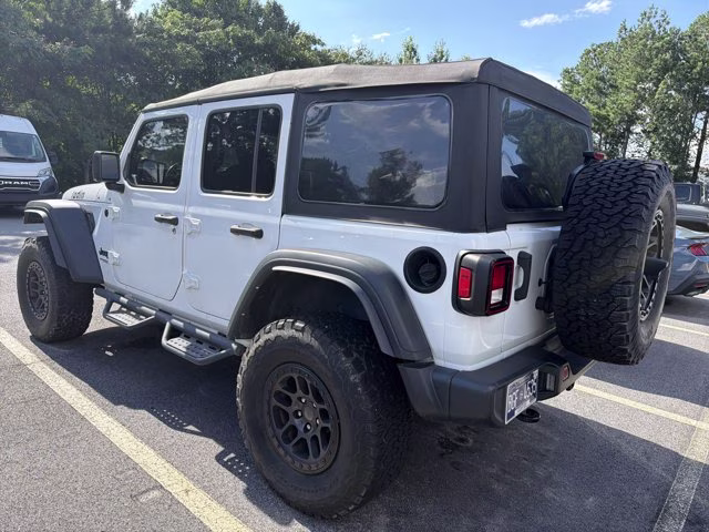 2022 Bright White Clearcoat Jeep Wrangler Unlimited Willys 4X4 Convertible