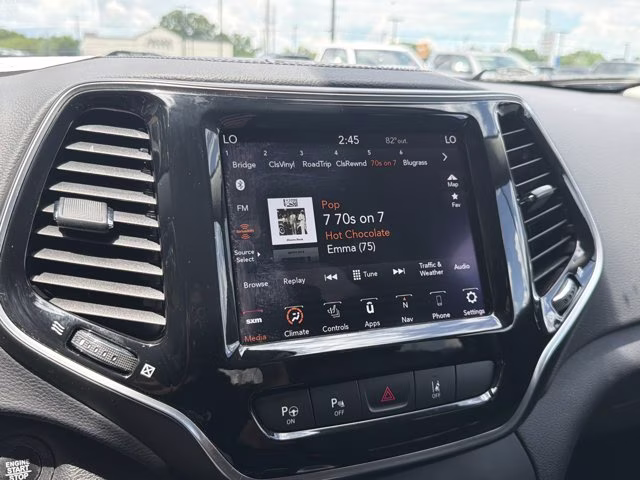 2021 Diamond Black Crystal Pearlcoat Jeep Cherokee Limited FWD SUV