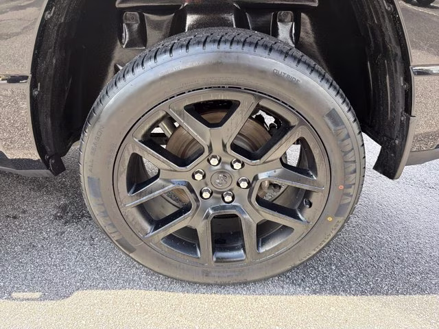 2023 Diamond Black Crystal Pearlcoat Ram 1500 Laramie 4X4 Truck