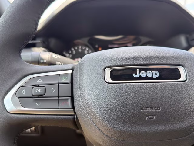 2026 Silver Zynith Metallic Clearcoat Jeep Compass Latitude Altitude 4X4 SUV