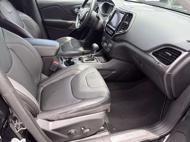2021 Diamond Black Crystal Pearlcoat Jeep Cherokee Limited FWD SUV